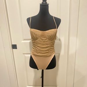 Perfect bodysuit 🤎